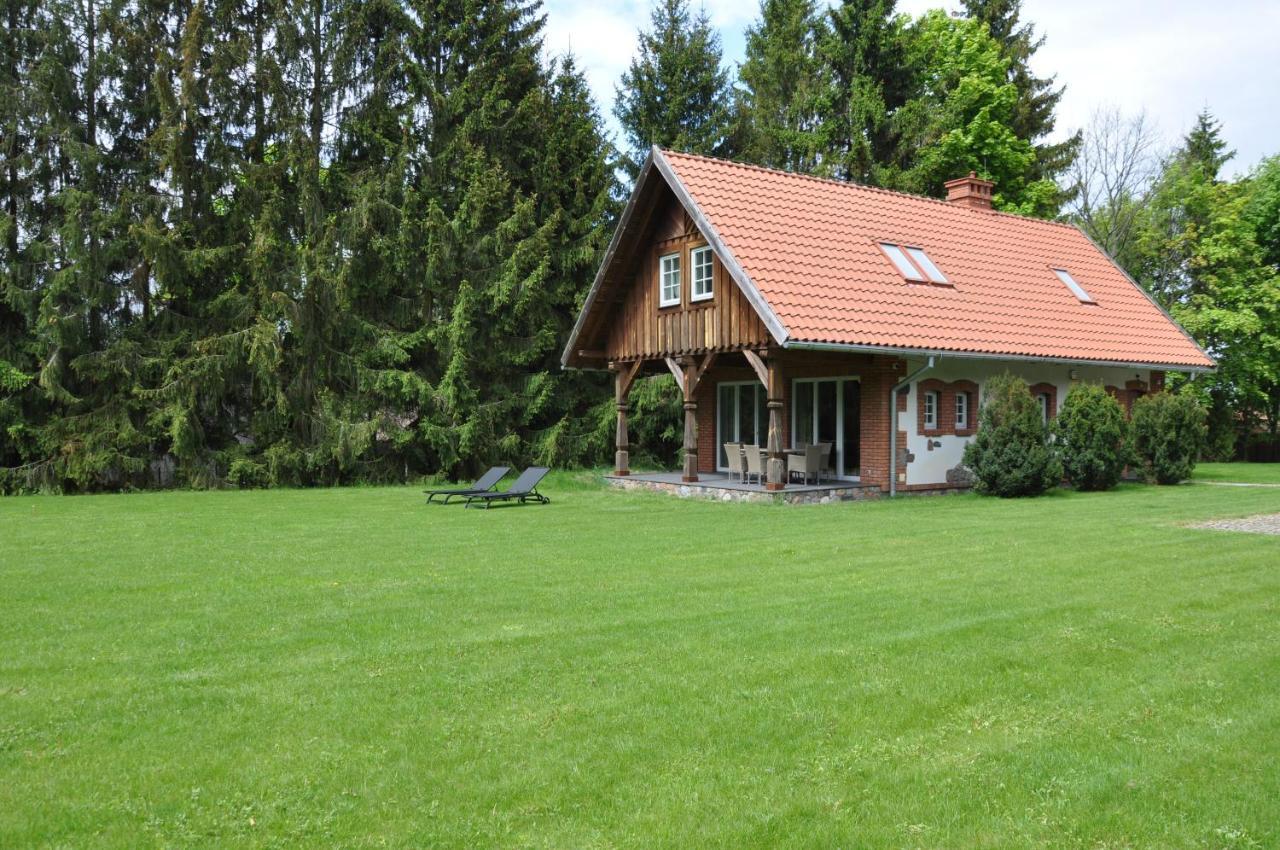 Monte Carvick Nad Jeziorem Seksty Karwik Exterior foto